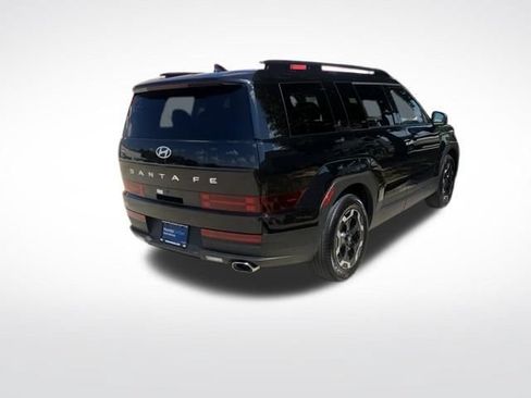 Used 2026 Hyundai Santa Fe SEL FWD image 3