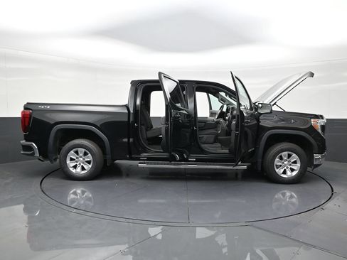 Used 2022 GMC Sierra 1500 SLE w/ Driver Alert Package I AWD/4WD image 30