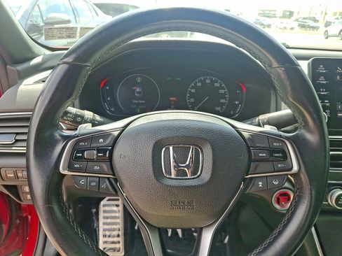 Used 2018 Honda Accord Sport image 19