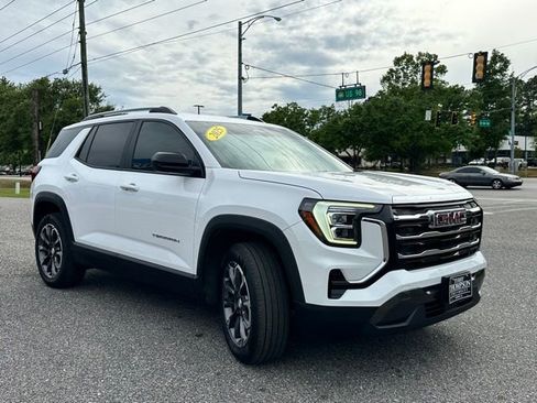 Used 2025 GMC Terrain Elevation w/ Elevation Premium Package image 20