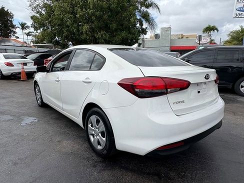 Used 2017 Kia Forte LX image 10