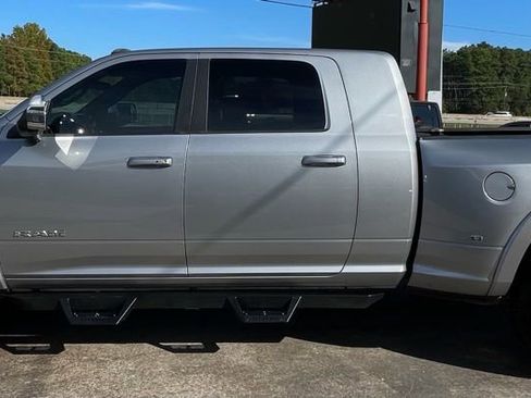 Used 2019 RAM 3500 Laramie AWD/4WD image 8