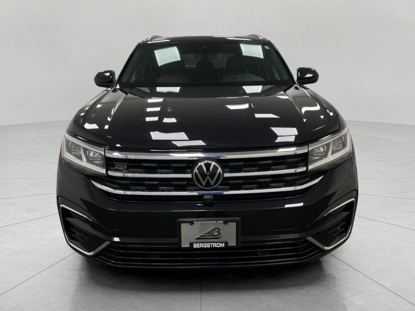 Used 2021 Volkswagen Atlas Cross Sport SEL Premium R-Line AWD/4WD image 12