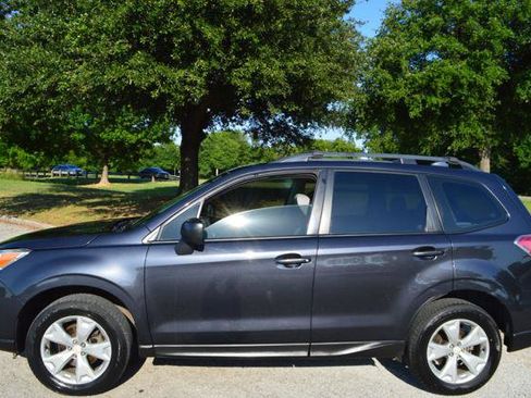 Used 2016 Subaru Forester 2.5i w/ Alloy Wheel Package AWD/4WD image 9