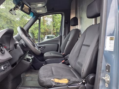 Used 2019 Mercedes-Benz Sprinter 170 image 11