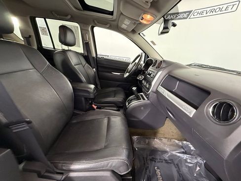 Used 2016 Jeep Compass High Altitude AWD/4WD image 16