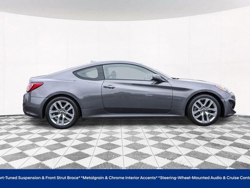 Used 2013 Hyundai Genesis 2.0T image 10