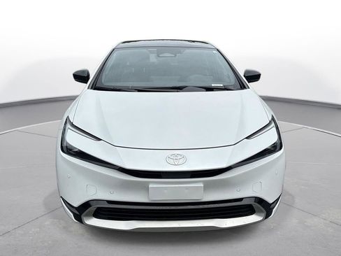 Used 2025 Toyota Prius Plug-In Hybrid w/ Limited Premium Package FWD image 3