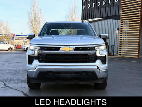 Used 2022 Chevrolet Silverado 1500 LT image 3