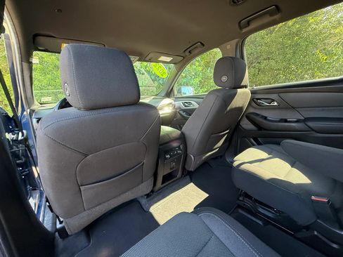 Used 2022 Chevrolet Traverse LT AWD/4WD image 30