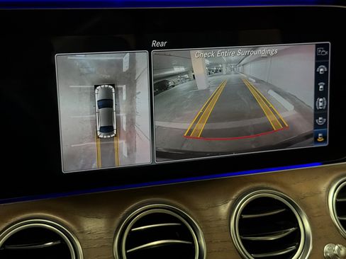 Used 2020 Mercedes-Benz E 350 Sedan image 18