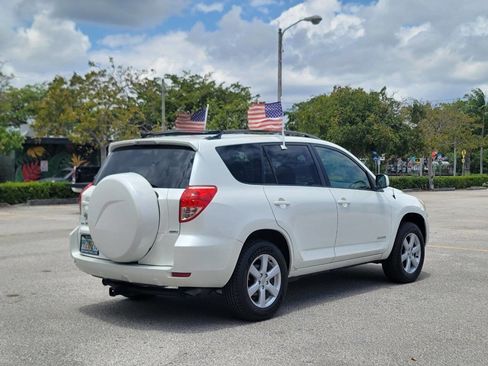 Used 2006 Toyota RAV4 Limited AWD/4WD image 5