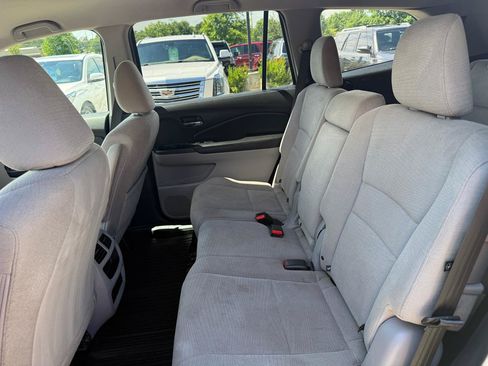 Used 2016 Honda Pilot LX image 13