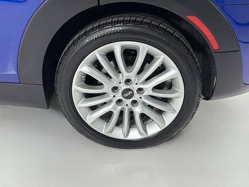 Used 2019 MINI Cooper Clubman S w/ Starlight Blue Edition image 34