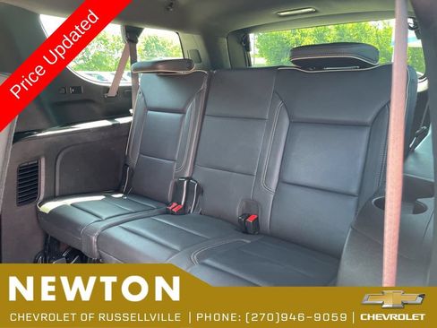 Used 2023 GMC Yukon XL SLT AWD/4WD image 40