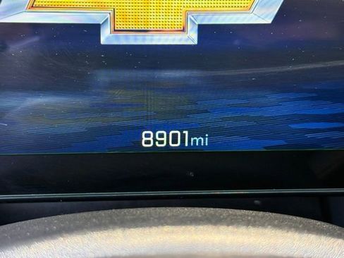 Used 2025 Chevrolet Equinox LT FWD image 10