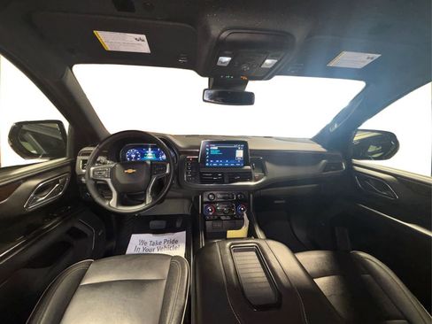 Used 2023 Chevrolet Suburban Premier image 30