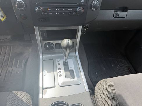 Used 2008 Nissan Pathfinder SE AWD/4WD image 21