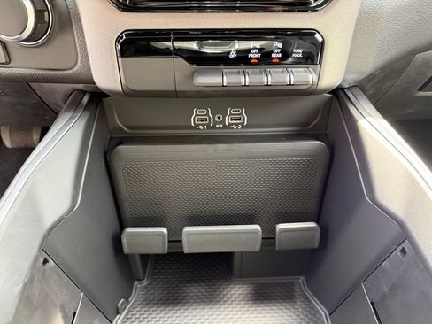 New 2026 RAM 1500 Express AWD/4WD image 28