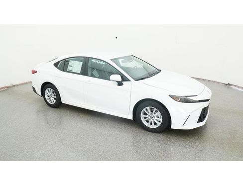 New 2026 Toyota Camry LE image 12