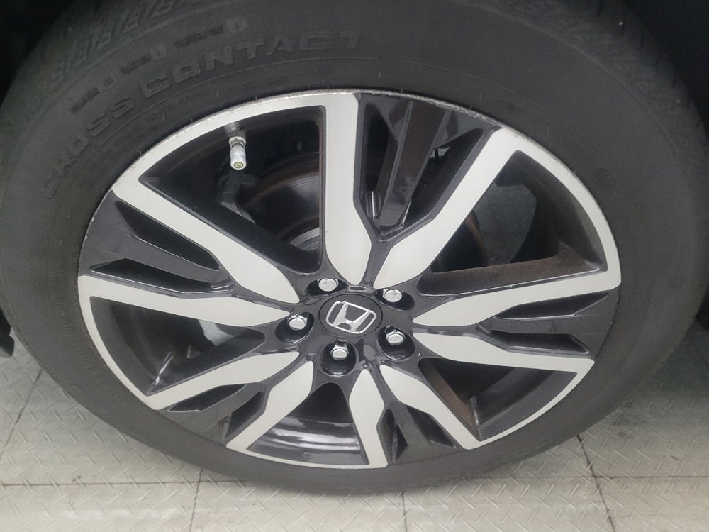 Used 2021 Honda Pilot Touring image 31
