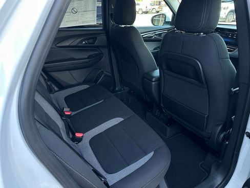 New 2026 Chevrolet TrailBlazer LT w/ Convenience Package FWD image 18