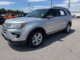 Used 2018 Ford Explorer XLT w/ Equipment Group 201A image 4