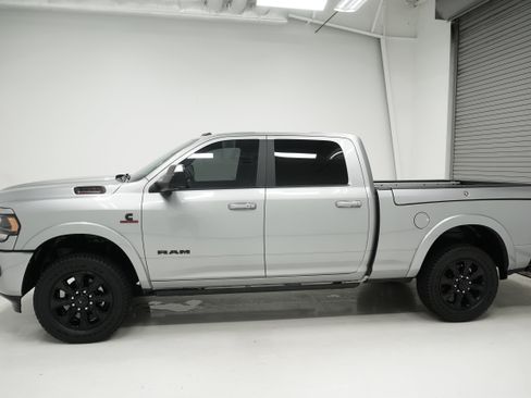 Used 2022 RAM 3500 Limited AWD/4WD image 6