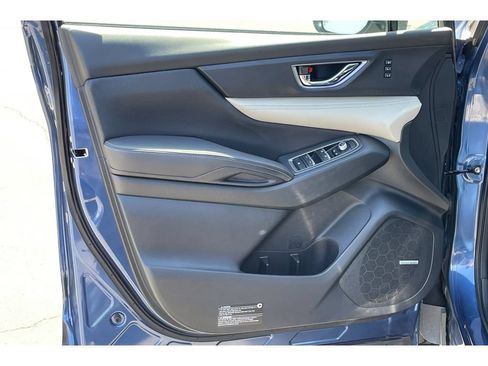 Used 2022 Subaru Ascent Limited w/ Technology Package AWD/4WD image 11