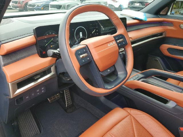 Used 2027 Kia Telluride SX w/ Towing Package FWD image 25
