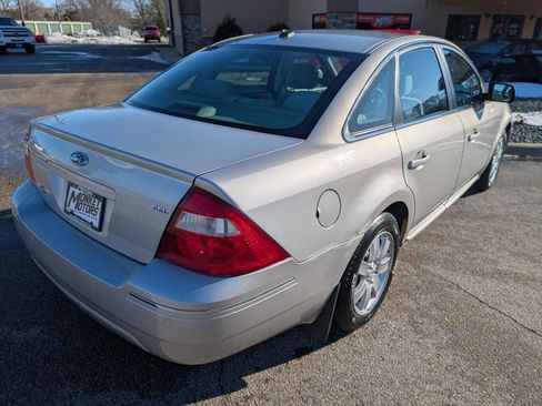 Used 2007 Ford Five Hundred SEL image 9