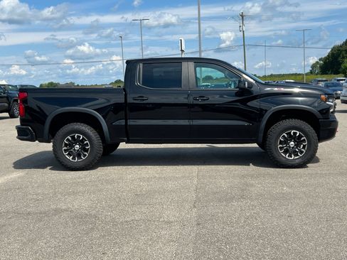 Used 2023 Chevrolet Silverado 1500 ZR2 w/ Technology Package AWD/4WD image 47