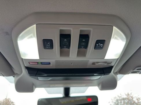 Used 2022 Subaru Ascent Onyx Edition image 13