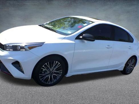 Used 2022 Kia Forte GT-Line w/ GT-Line Premium Package image 7