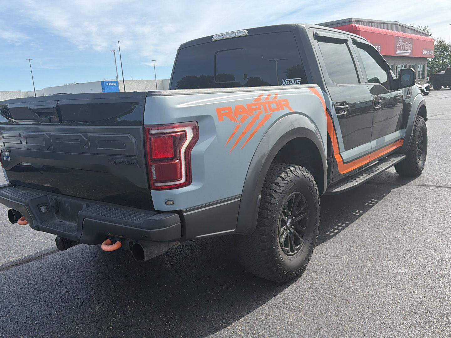 Used 2018 Ford F150 Raptor w/ Equipment Group 802A Luxury AWD/4WD image 5