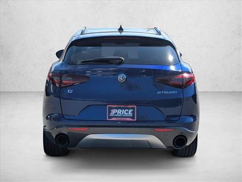 Used 2023 Alfa Romeo Stelvio Ti AWD/4WD image 7