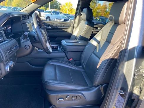 Certified 2022 GMC Yukon Denali image 16