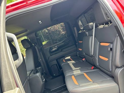Used 2025 GMC Sierra 1500 AT4 w/ AT4 Premium Package AWD/4WD image 53