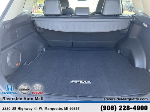 Used 2020 Toyota RAV4 Limited AWD/4WD image 8