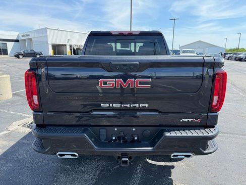 Used 2022 GMC Sierra 1500 AT4 w/ AT4 Premium Package AWD/4WD image 6
