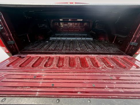 Used 2018 RAM 2500 Tradesman w/ Chrome Appearance Group AWD/4WD image 5