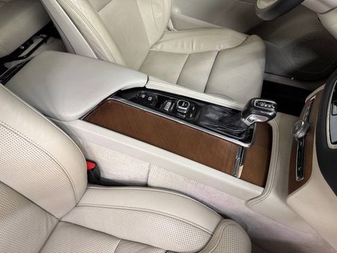 Used 2016 Volvo XC90 T6 Inscription w/ Vision Package image 39