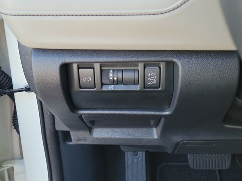 Used 2025 Subaru Forester Limited AWD/4WD image 27