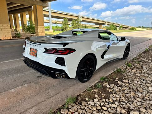 Used 2024 Chevrolet Corvette Stingray Preferred Conv w/ 2LT RWD image 3
