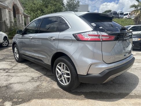 Used 2022 Ford Edge SEL w/ Convenience Package AWD/4WD image 5