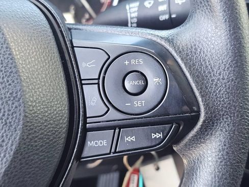 Certified 2025 Toyota RAV4 LE FWD image 30