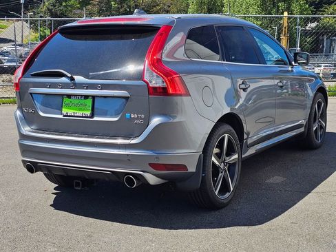 Used 2016 Volvo XC60 T6 R-Design Platinum w/ Climate Package AWD/4WD image 7