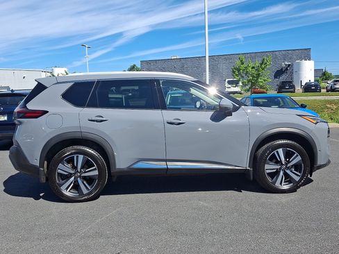 Certified 2023 Nissan Rogue SL w/ SL Premium Package AWD/4WD image 8