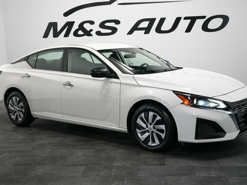 Used 2024 Nissan Altima 2.5 S FWD image 8