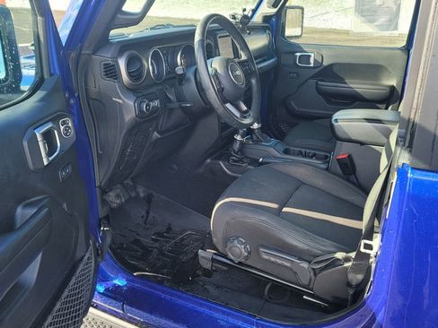 Used 2018 Jeep Wrangler Sport S image 18